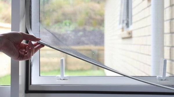 আপনি একটি মশারি প্রয়োজন এবং কিভাবে এটি সঠিকভাবে নির্বাচন করতে হবে